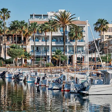Honucai Hotel 4*